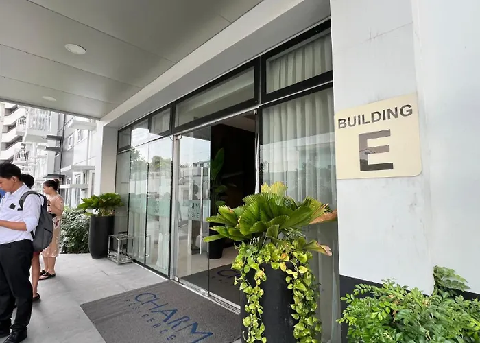 Apartment Urbanease Living At Charm Residences Near Sta Lucia Mall And Robinsons Mall Manila